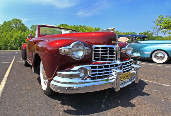 Red Car Antique Classic Auto Show Festival — Stock Photo, Image