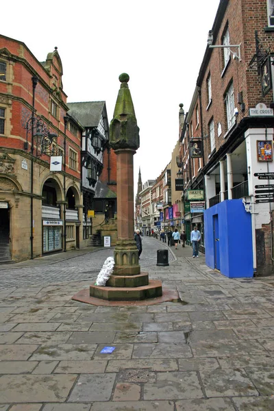 Toeristen Shoppers Straat Chester Engeland — Stockfoto