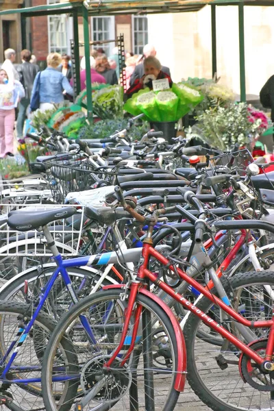 Pedal Fahrräder York England Geparkt — Stockfoto