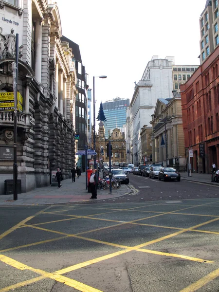 Compras Manchester Inglaterra Pessoas Andando Nas Ruas — Fotografia de Stock