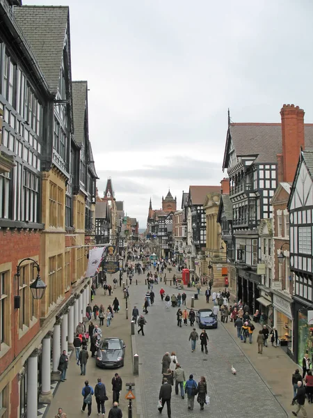 Tourists Shoppers Street Chester England — Stock Photo, Image
