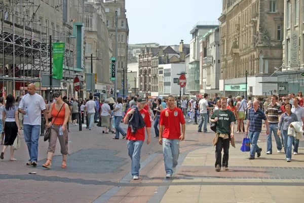 Touristen Und Einkäufer Liverpool City — Stockfoto