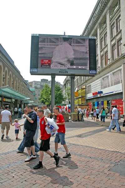 Магазины Пешеходной Улице Ливерпуля — стоковое фото