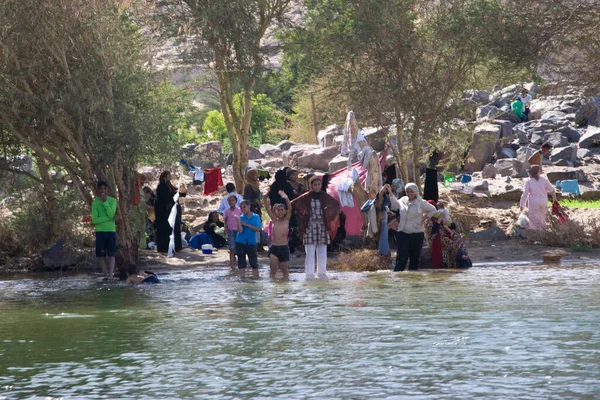이집트 아스완 나일강의 사람들 — 스톡 사진