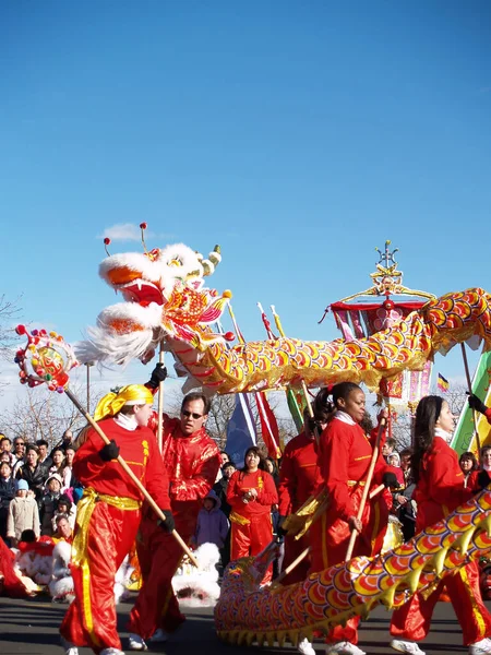Çin Yeni Yıl Kutlamasında Zleyiciler — Stok fotoğraf