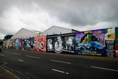 Belfast 'ta siyasi duvar resmi, Kuzey İrlanda