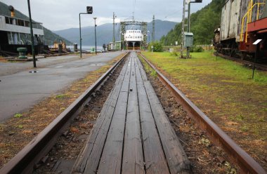 Klasik tren lokomotifi. 