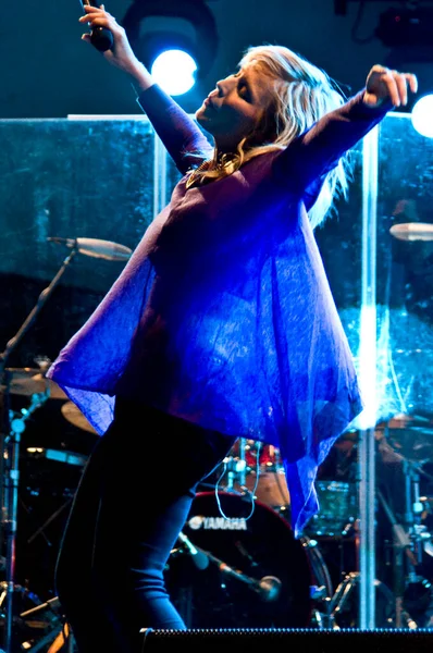 HALLE, ALMANY - 27 AĞUSTOS: Natasha Bedingfield 27 Ağustos 2011 'de Halle, Almanya' da 75..