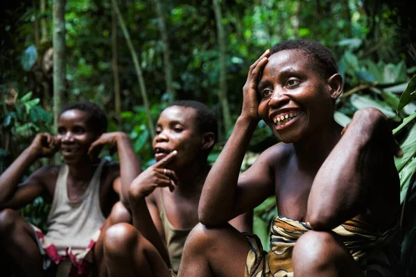 View Baka Pygmies Women — Stock Photo, Image