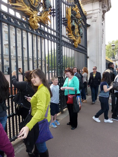 Guardias Reina Palacio Buckingham Londres Reino Unido —  Fotos de Stock
