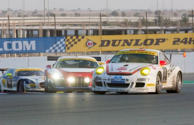 14 Ocak 2012 'de Dubai Autodrome' da 24 Saat Yarış Arabaları