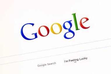 Beyaz arkaplanda Google Web Sitesi