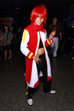 Kostümlü Asyalı Cosplayer 'ın Portresi