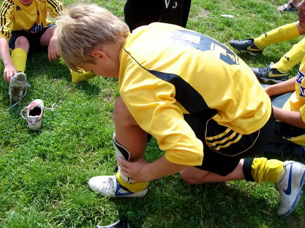 Scandinavian Lifestyle Young Football Players — Stock Photo, Image