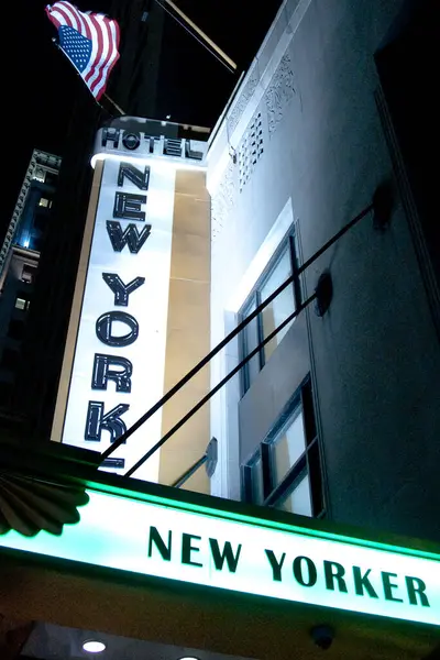 ニューヨーカーのホテルサイン — ストック写真