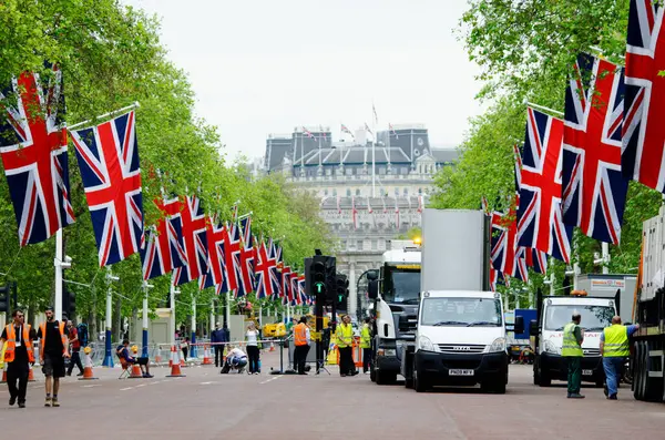 イギリス ロンドン バッキンガム宮殿で女王の衛兵 — ストック写真