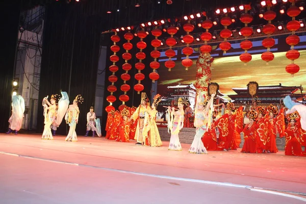Aktorzy Występujący Scenie Teatrze Xian — Zdjęcie stockowe