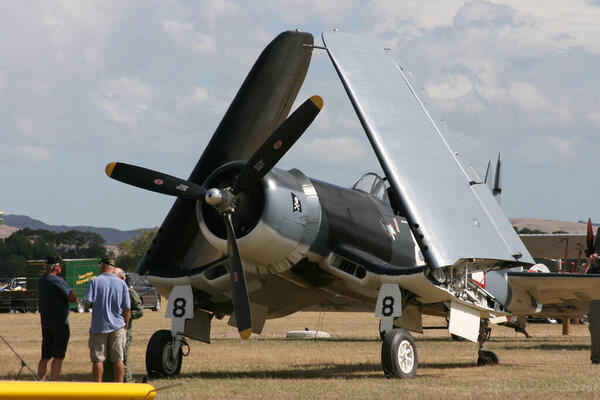 chance vought Corsair with folded wings