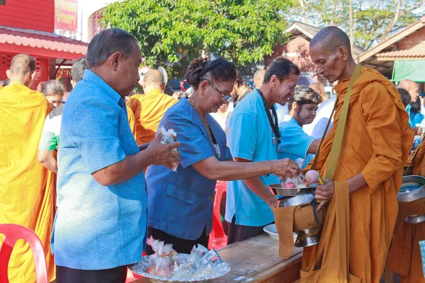 Buddhističtí Mniši Lidé Ulicích Festivalu Thajsko — Stock fotografie