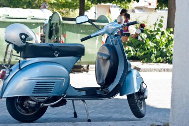 Arka planda eski İtalyan scooter 'ı, kapat.