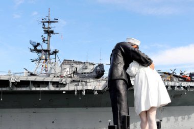 San diego WWII kiss heykel töreni