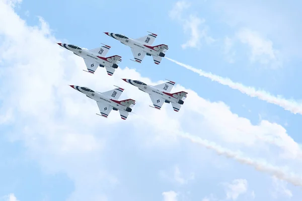 Thunderbirds Air Force Demonstration Team — Stock Photo, Image