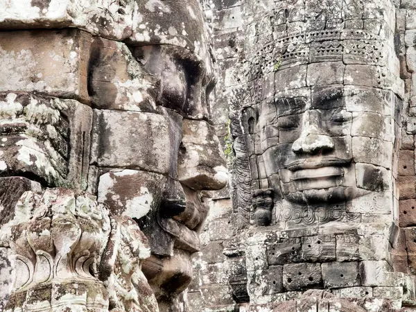 Улыбающийся Вид Храма Байон — стоковое фото