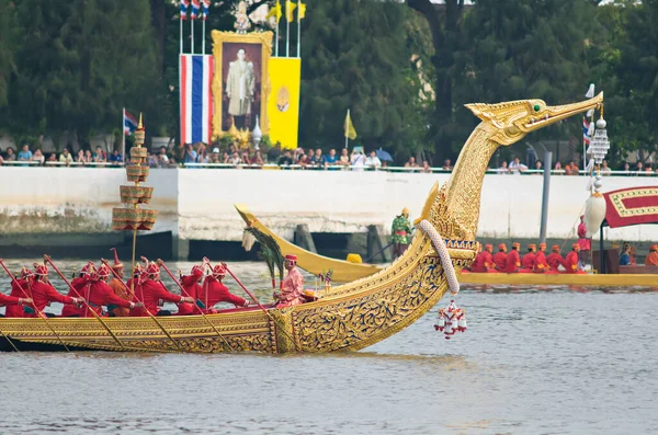Royal Barge Procession Bangkok 2012 — 图库照片