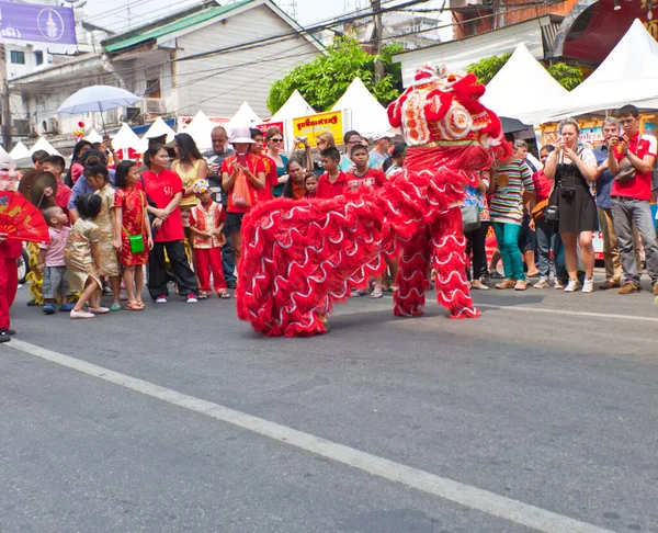 stock image BANGKOK, Chinatown, THAILAND - February 10: Chinese New Year traditions Chinese New Year Celebrations on February 10, 2013 in BANGKOK.