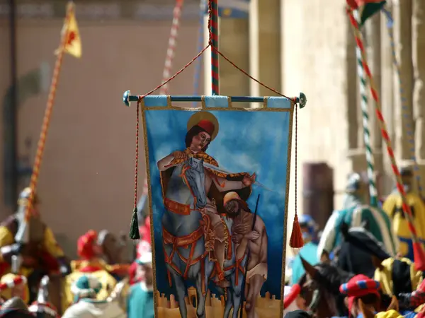 Ареццо Ежегодный Средневековый Фестиваль Названием Сарацинский Рыцарь — стоковое фото