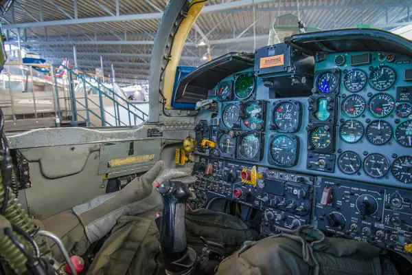 Northrop Freedom Fighter Cockpit Instrument Panel — Stock Photo, Image