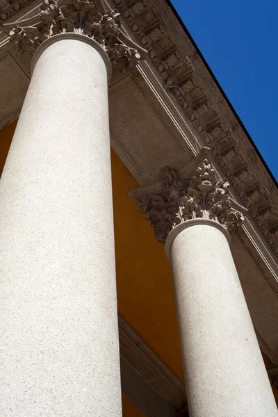 Columns Luigi Church Milan — Stock Photo, Image