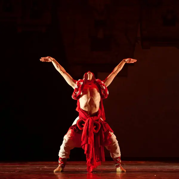 Bailarina Nacional China Qiang —  Fotos de Stock