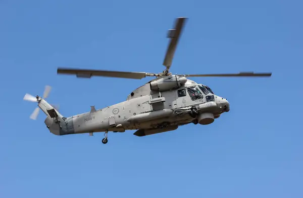Gökyüzünde Kaman Seasprite Helikopteri — Stok fotoğraf