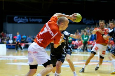 Aalborg Hendball ilk lig maçını AaB A / S şirketinden ayrıldıktan sonra Nordsjlland Hendball karşısında 30-25 yenerek oynadı. 7 Eylül 2011 