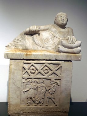 Müzedeki antik etruscan sanatı