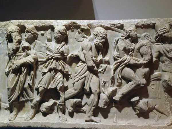 Müzedeki antik etruscan sanatı