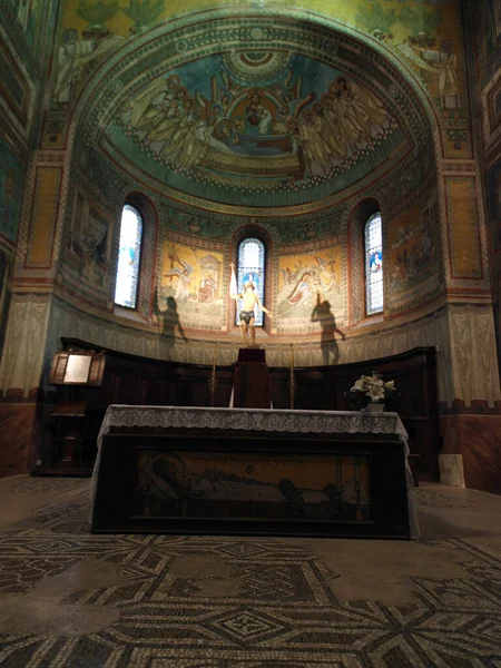 キウージ Secondiano のロマネスク様式の大聖堂 — ストック写真