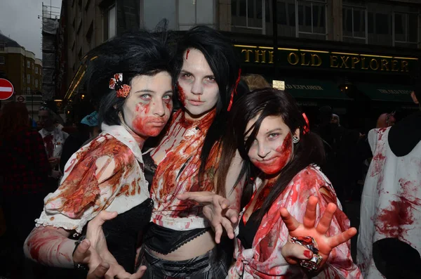 Londýn Velká Británie Října 2011 Lidé Kteří Účastní Annual Zombie — Stock fotografie