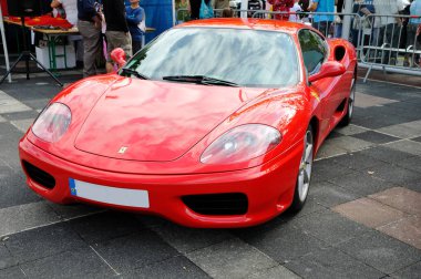 Modena Ferrari 'nin ön görüntüsü