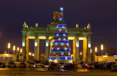 Yılbaşı için güzel bir Noel ağacı ya da Noel arkaplanı