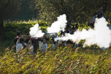  Yeniden canlandırma: Napolyon döneminin tekrarı  