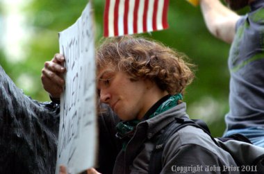 Portland, oregon - 17 Kasım 2011: portland polis isyan dişli closeup Downtown portland, oregon bankaların birinci yıldönümünde işgal portland protesto sırasında işgal wall street 