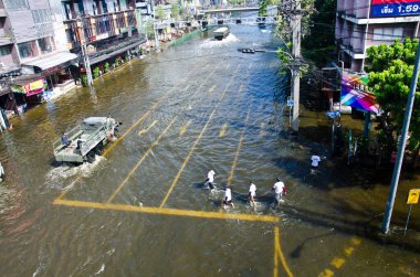 Bangkok Tayland 'ın en kötü seli sırasında.