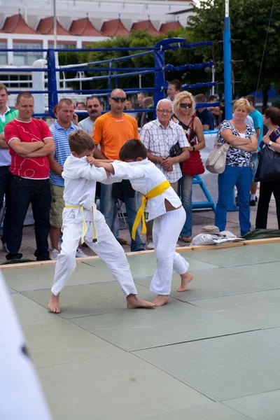 Sopot Polonia Julio Los Niños Del Karate Que Luchan Por — Foto de Stock