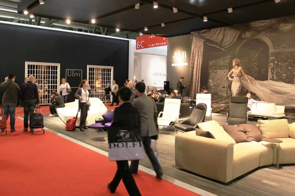 Salone Del Mobile 2011 International Furnishing Accessories Tradeshow — 图库照片