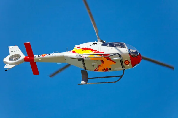 Helicóptero Patrulla Aspa Cielo — Foto de Stock