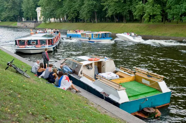 Canal Saint Pétersbourg Avec Bateaux — Photo