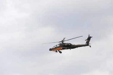 Ah-64 apache helikopter