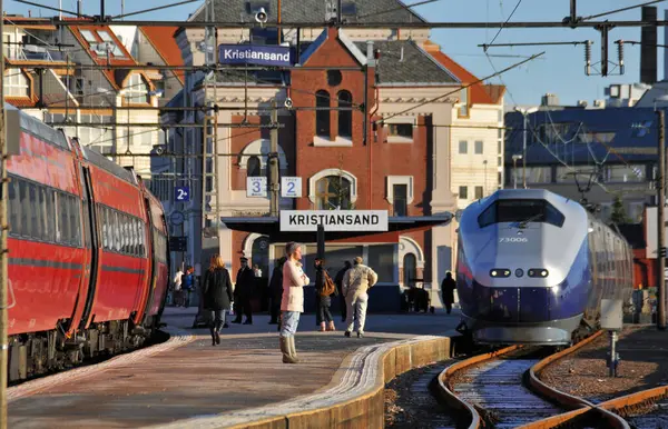 People Kristiansand Railway Station — Stock Photo, Image
